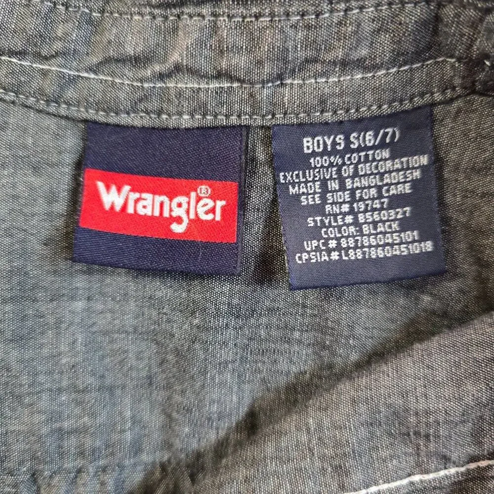 Wrangler Boys Gray Button-Up Shirt Size S (6/7)